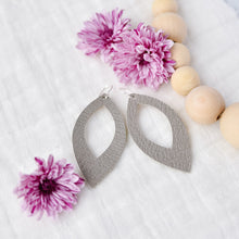 Load image into Gallery viewer, Gray Cutout Petal Earrings
